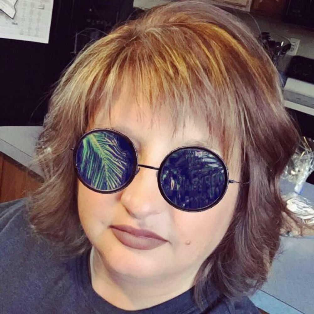 Meet your Posher, Stacy